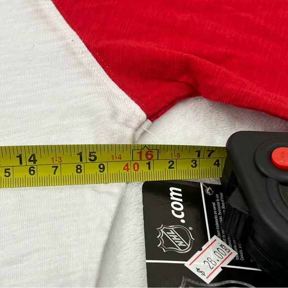 New Jersey Devils NHL Hockey Club White & Red Long Sleeve Shirt Women’s XS - Picture 4 of 8